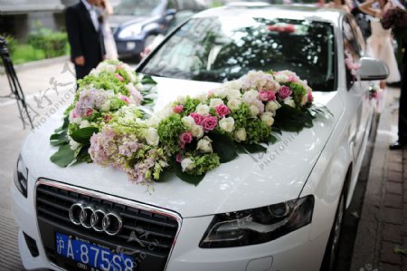 婚车鲜花设计图片