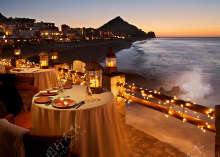 海边晚宴图片