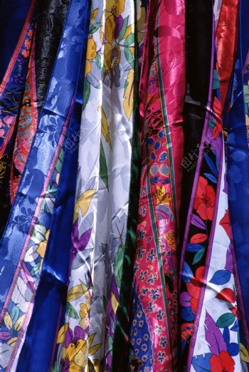 色泽鲜艳的中国丝绸图片