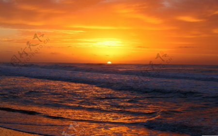 太阳海平线图片
