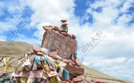 拉乌山骑行西藏图片