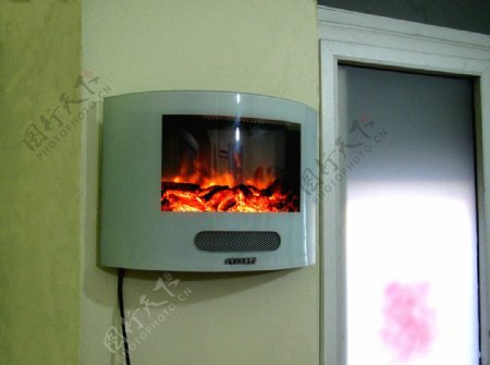 壁挂式电暖器图片