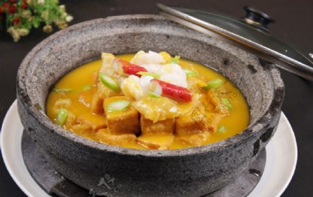 砂锅海鲜豆腐汤图片