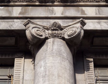 组合式样罗马柱柱头装饰图片