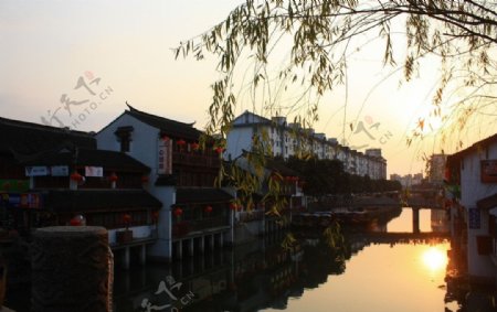 上海湖边图片