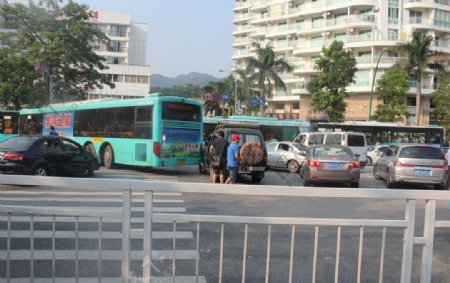 公交车祸图片
