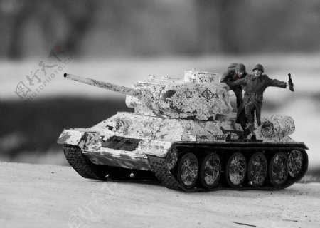 T34坦克突击图片