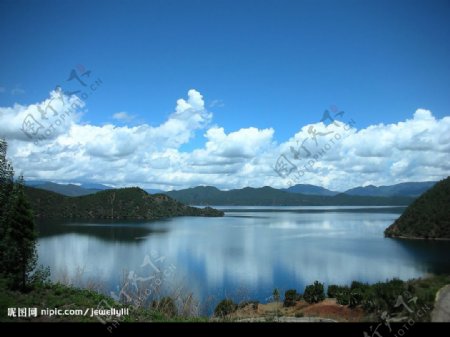 彩云之南泸沽湖图片