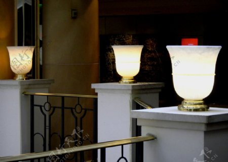 别墅门庭拱灯盏灯图片