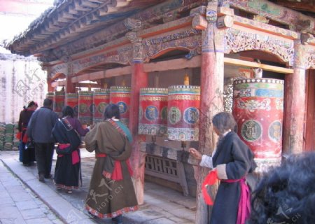 藏族背影图片