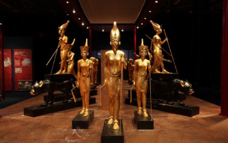 图坦卡门黄金雕像图片