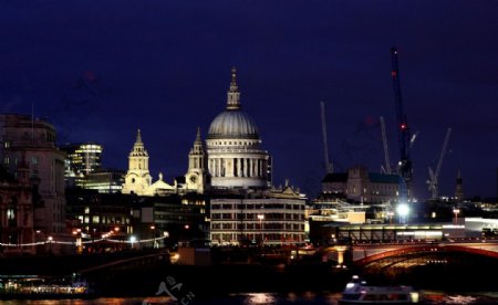 英国伦敦泰晤士河及夜景图片