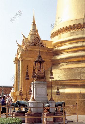 金色寺庙图片
