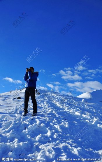 折多山大雪摄影图片