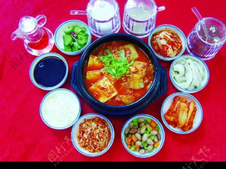 韩国辣白菜汤图片