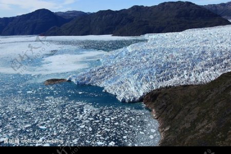 冰川入海流图片