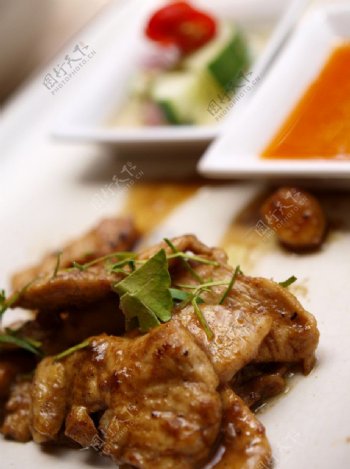 泰国香茅炒鸡肉图片