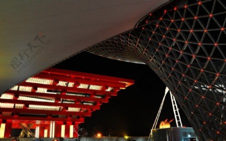 高清晰上海世博会建筑物夜景图片
