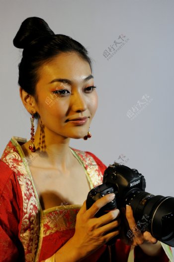 亚洲美女写真日本广告模特摄影模特尼康D3X样品图片