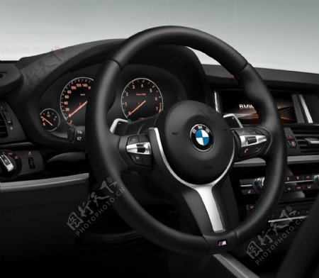 BMW汽车方向盘