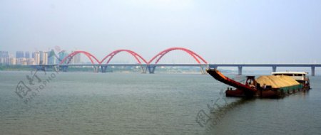 远眺福元路湘江大桥