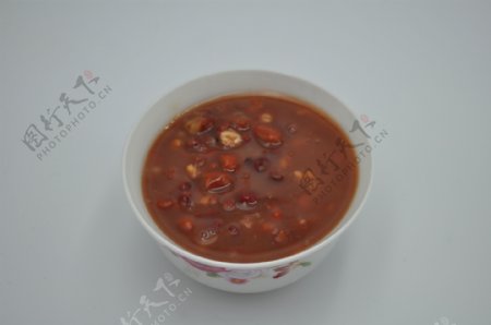 红豆薏米粥八宝粥