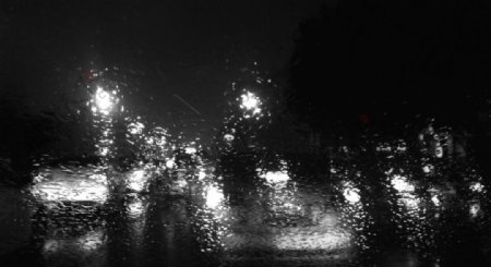 黑白雨夜