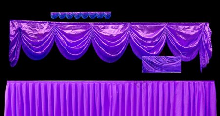 紫色布幔