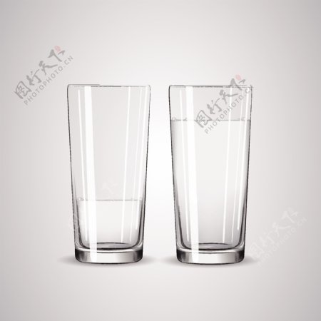 透明玻璃水杯图片