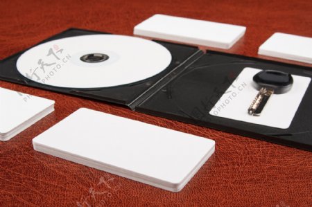 钥匙与cd光盘名片图片