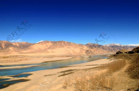 西藏雅鲁藏布江风景