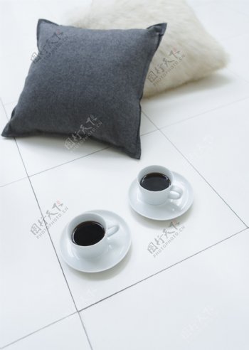 咖啡抱枕图片