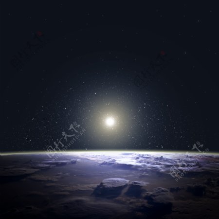 月球表面和太阳图片