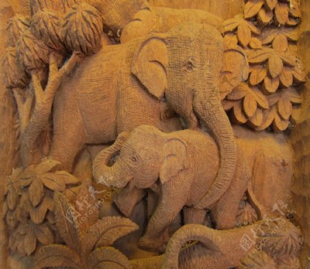 大象浮雕图片