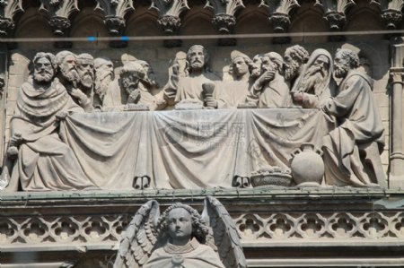 科隆大教堂里的雕塑