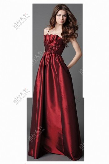 深红色连衣裙美女模特免抠png透明素材