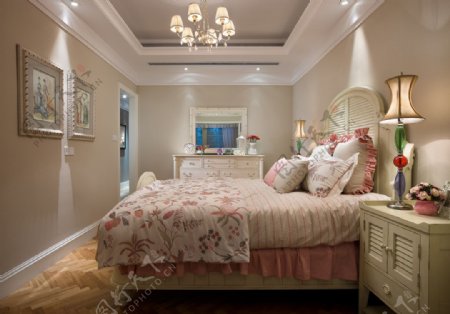 现代时尚客厅浅粉色背景墙室内装修效果图