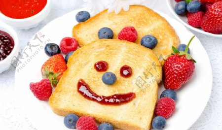 笑脸水果面包