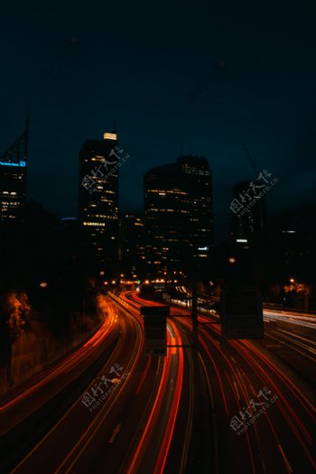 城市夜晚车流线