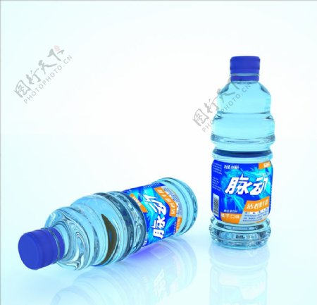 C4D脉动水瓶饮料瓶果汁建模
