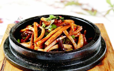 南北热菜石锅双菇图片