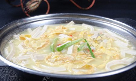淮扬菜极品海鲜豆腐汤图片