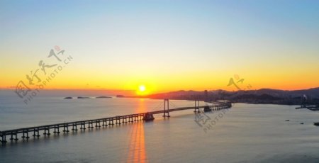 大连跨海大桥的日落图片