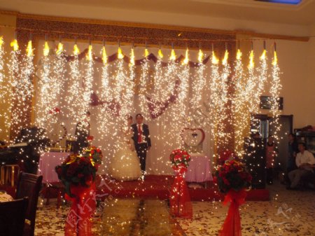 结婚典礼上的焰火图片