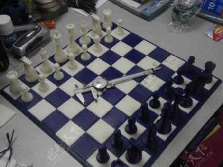 四维士丹顿全尺寸的象棋