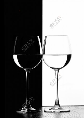黑白红酒杯图片素材