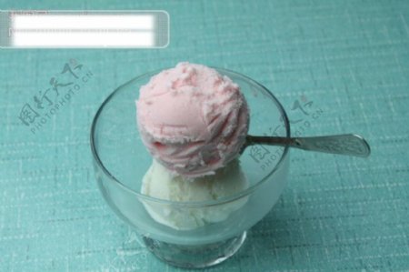 冰淇淋球图片