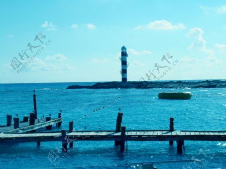 海岸灯塔图片