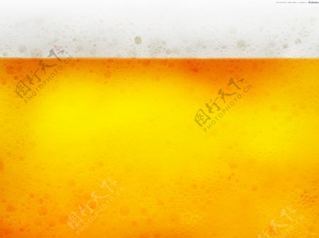 啤酒泡沫黄色背景