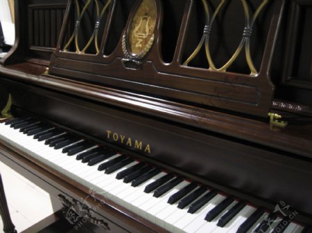 toyama古典钢琴图片